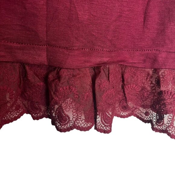 June & Ivy‎ Size S Peplum Lace Trim Blouse Wine Red Romantic Elevated Basic New - Picture 2 of 6